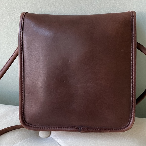 Brown Crossbody Coach bag - Picture 3 of 7